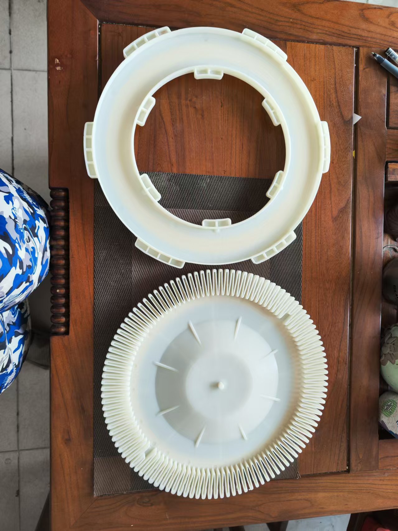 濾芯PU膠水提升過(guò)濾效率，延長(zhǎng)發(fā)動(dòng)機(jī)壽命